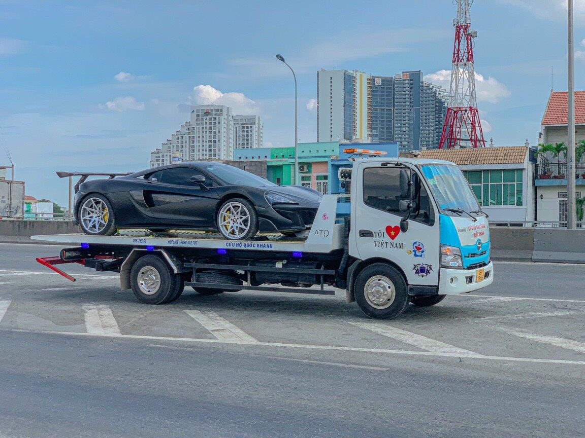 cứu hộ các loại siêu xe