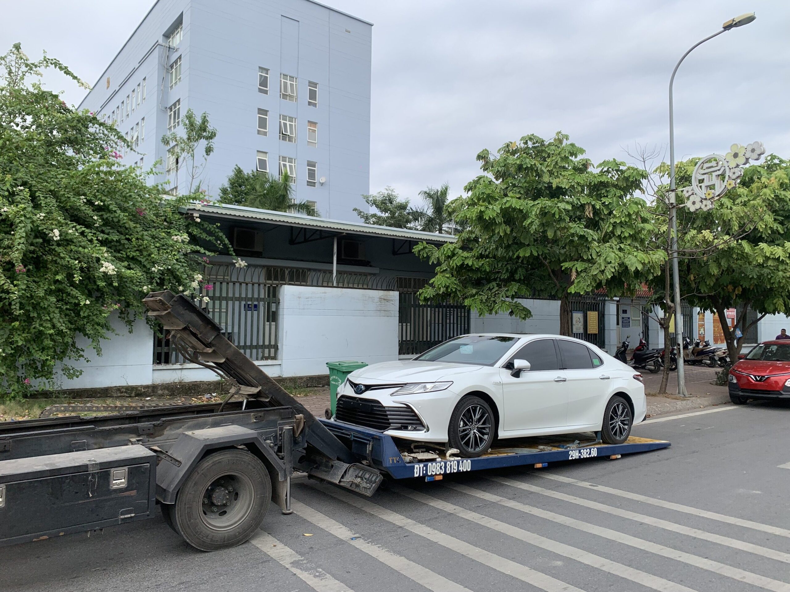 Cứu hộ ô tô nhanh nhất Hà Nội