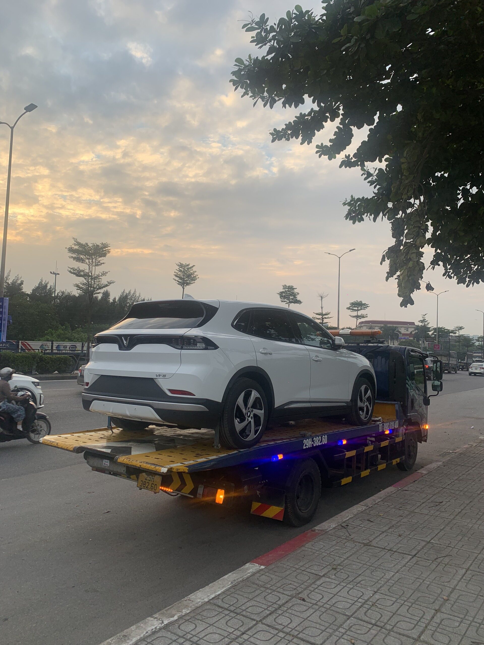Địa chỉ cứu hộ ô tô uy tín nhất Hà Nội